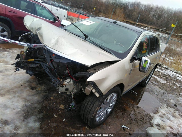Lincoln MKX 2010 2LMDJ8JC5ABJ30099 Image 2