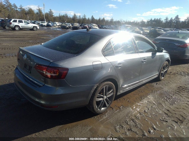 2018 Volkswagen Jetta, VIN: 3VWL17AJ9JM212465
