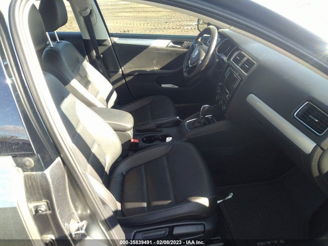 2018 Volkswagen Jetta, VIN: 3VWL17AJ9JM212465