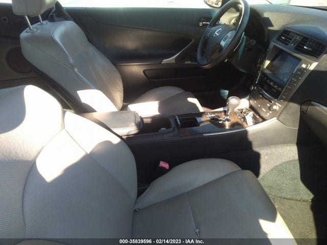 Lexus IS 250C 2011 JTHFF2C20B2516754 Image 6