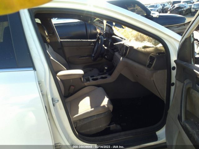 KNDPM3AC9H7213822 KIA Sportage Lx