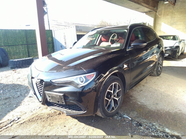 ZASPAKBN4L7C90472 Alfa Romeo STELVIO TI