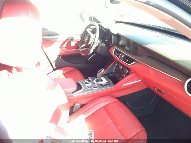 ZASPAKBN4L7C90472 Alfa Romeo STELVIO TI
