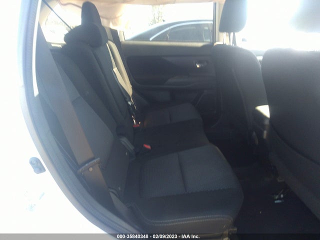 JA4AD3A34JZ052032 Mitsubishi Outlander Se
