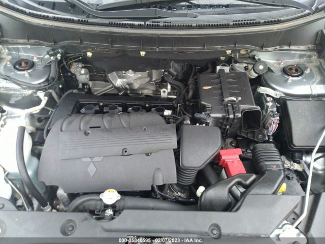 JA4AP3AW8HZ066303 Mitsubishi Outlander Sport Se 2.4