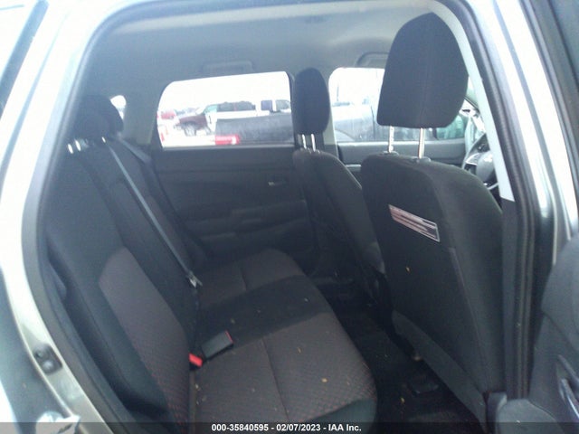 JA4AP3AW8HZ066303 Mitsubishi Outlander Sport Se 2.4