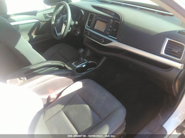 Toyota Highlander Le 2019 5TDZARFH0KS059037 Image 7