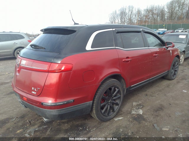 Lincoln MKT 2010 2LMHJ5AR9ABJ20261 Image 5