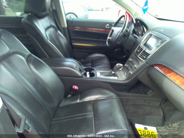 Lincoln MKT 2010 2LMHJ5AR9ABJ20261 Image 6