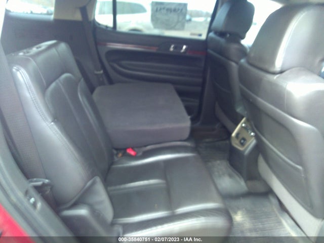 Lincoln MKT 2010 2LMHJ5AR9ABJ20261 Image 9