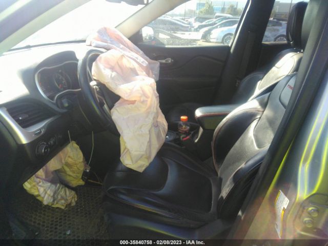 1C4PJMBS2FW667658 Jeep Cherokee Trailhawk