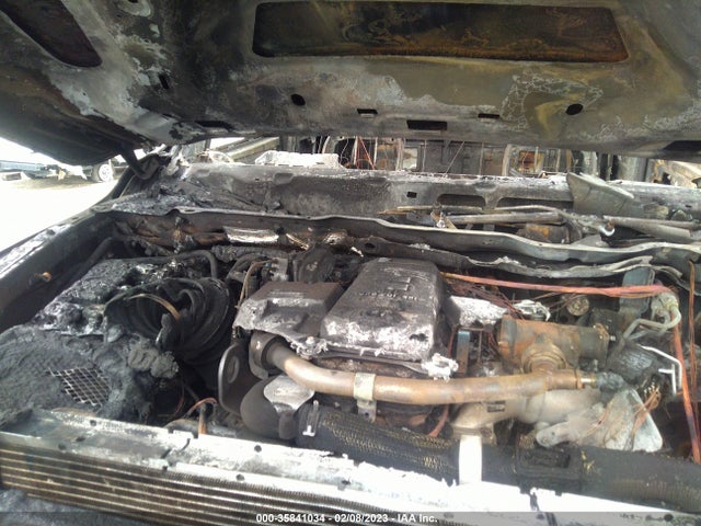 3C6UR5DL1EG270227 RAM 2500 Slt