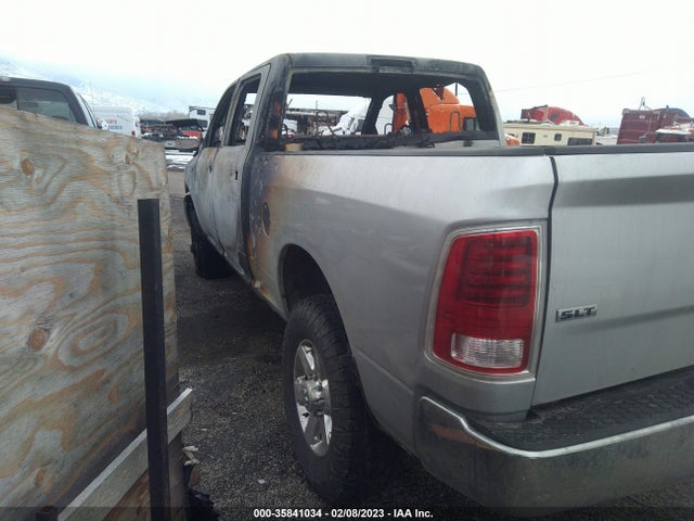 3C6UR5DL1EG270227 RAM 2500 Slt