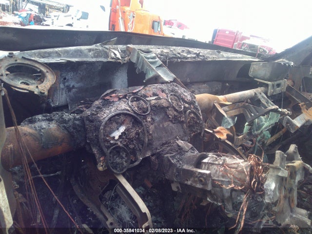 3C6UR5DL1EG270227 RAM 2500 Slt