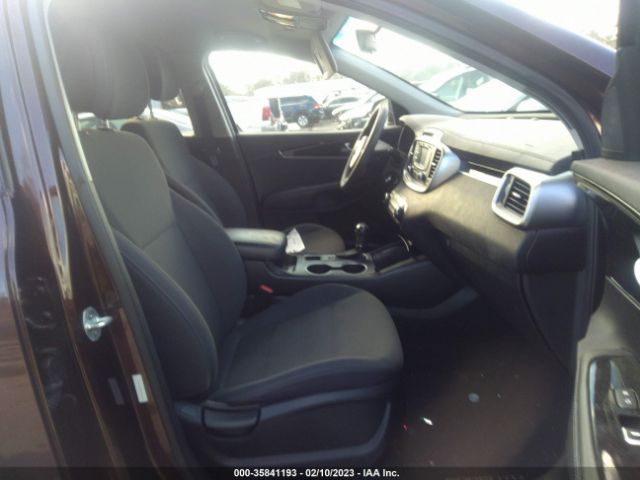 5XYPGDA38GG073258 KIA SORENTO LX