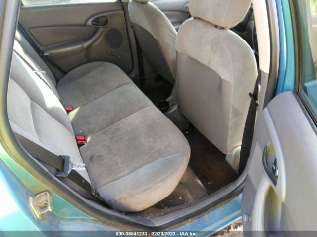 2000 FORD FOCUS SE VIN: 1FAFP34P4YW216432