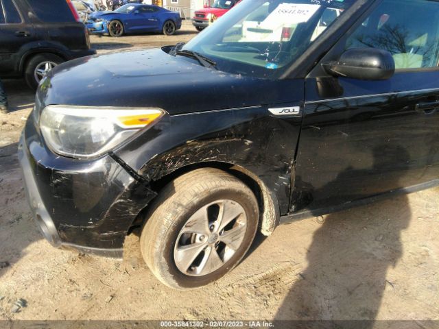 KNDJN2A2XG7245374 KIA Soul Base