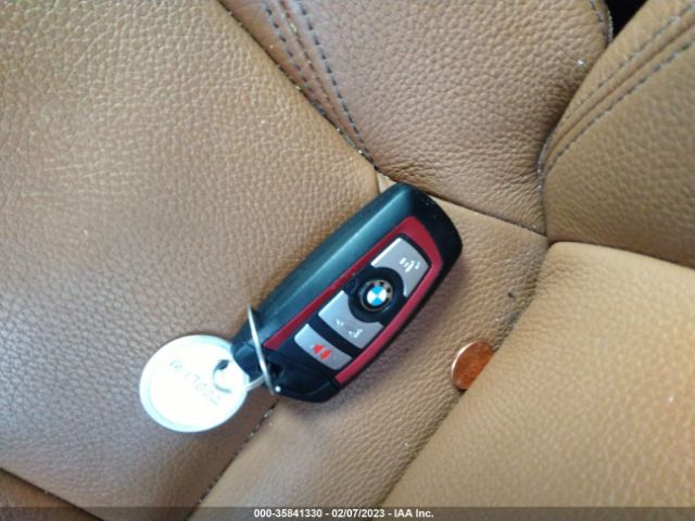 WBA8D9G33HNU61877 BMW 3 Series 330i Xdrive