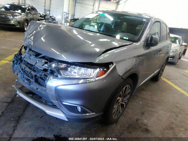 JA4AD2A31JJ004481 Mitsubishi Outlander Es