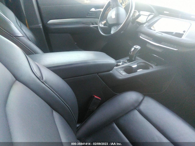 2019 Cadillac XT4, VIN: 1GYFZDR49KF142385