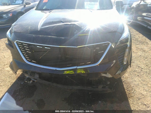 2019 Cadillac XT4, VIN: 1GYFZDR49KF142385