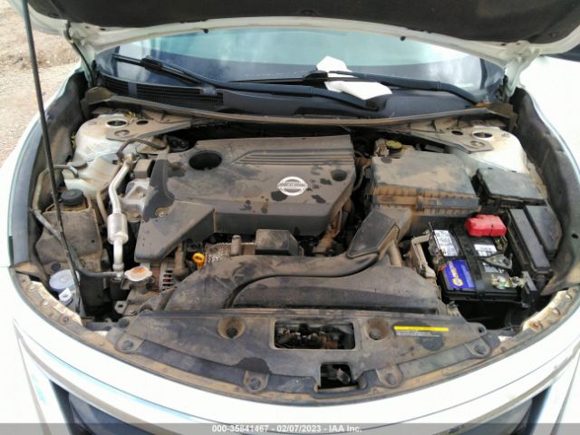 1N4AL3AP3FC142011 Nissan Altima 2.5 S