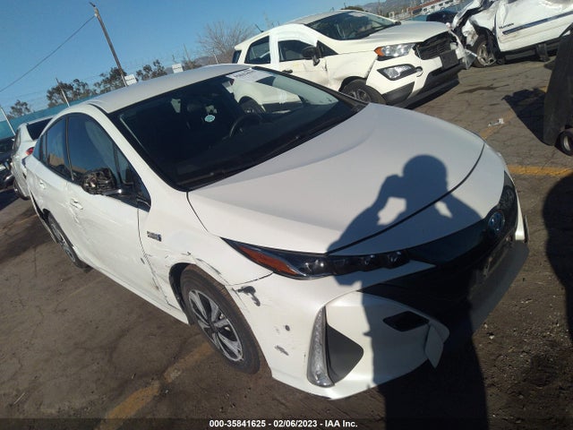 2017 Toyota Prius, VIN: JTDKARFP2H3024387