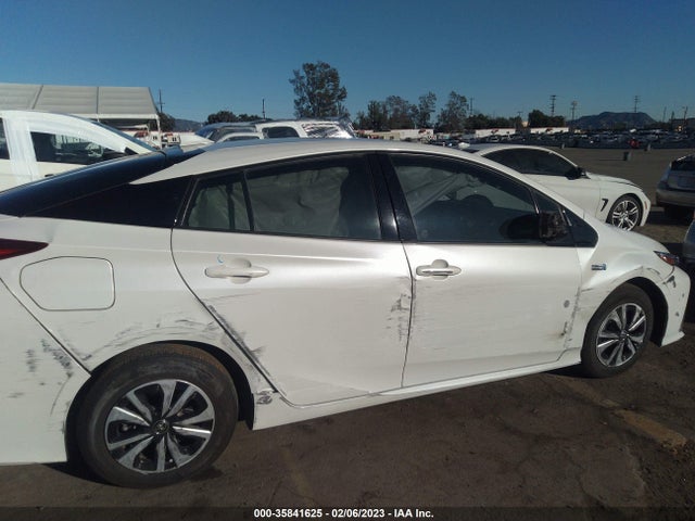 2017 Toyota Prius, VIN: JTDKARFP2H3024387