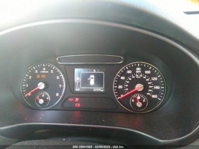 5XYPGDA36HG323288 KIA SORENTO LX