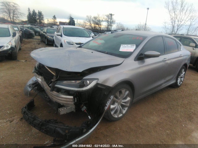 1C3CCCBB3GN157947 Chrysler 200 S