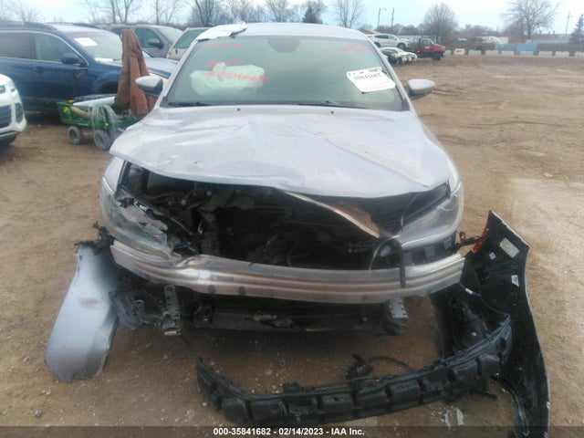 1C3CCCBB3GN157947 Chrysler 200 S