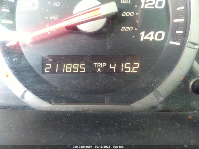 2006 HONDA PILOT EX VIN: 2HKYF18486H560827