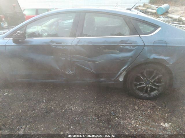 3FA6P0HD0JR256109 Ford FUSION SE