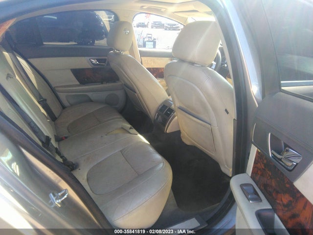 SAJWA0GB5BLR85641 Jaguar XF PREMIUM