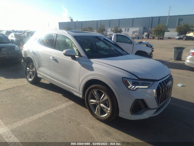 2022 Audi Q3, VIN: WA1EECF35N1121208