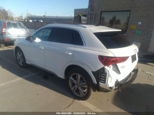 2022 Audi Q3, VIN: WA1EECF35N1121208