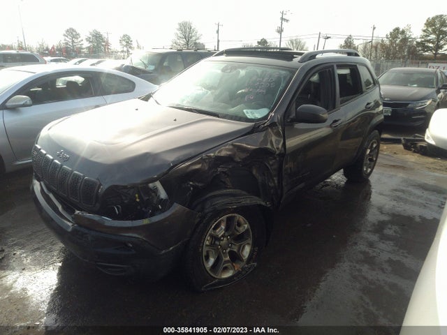 2019 Jeep Cherokee, VIN: 1C4PJMBX7KD369205