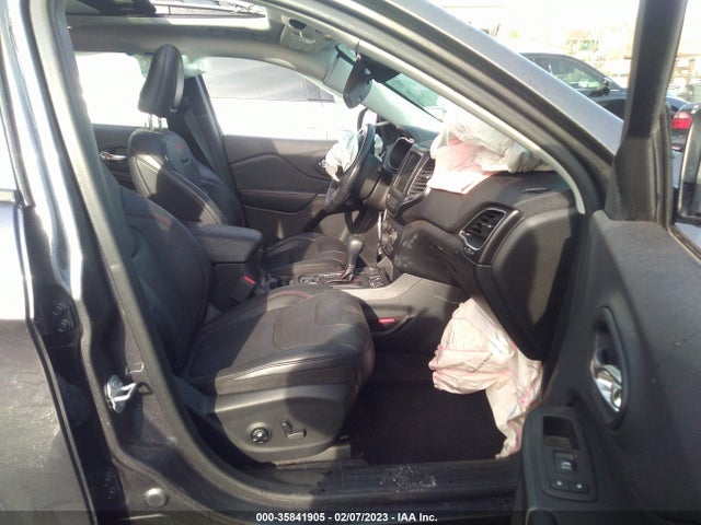 2019 Jeep Cherokee, VIN: 1C4PJMBX7KD369205