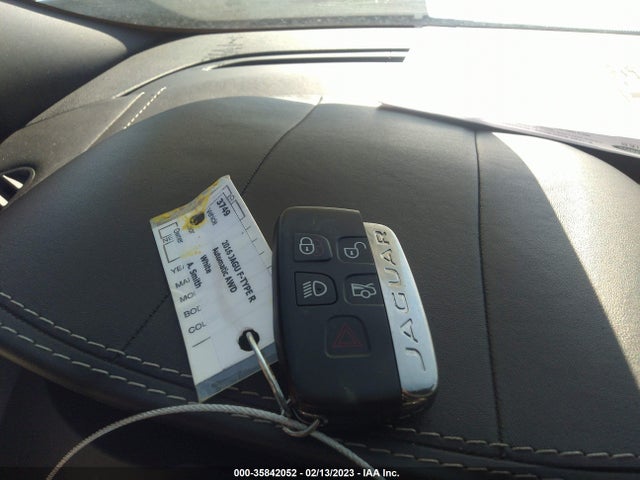 2016 Jaguar F-TYPE, VIN: SAJWJ6DL1GMK23988