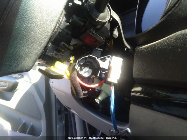 KNDMB5C17F6041082 KIA SEDONA LX