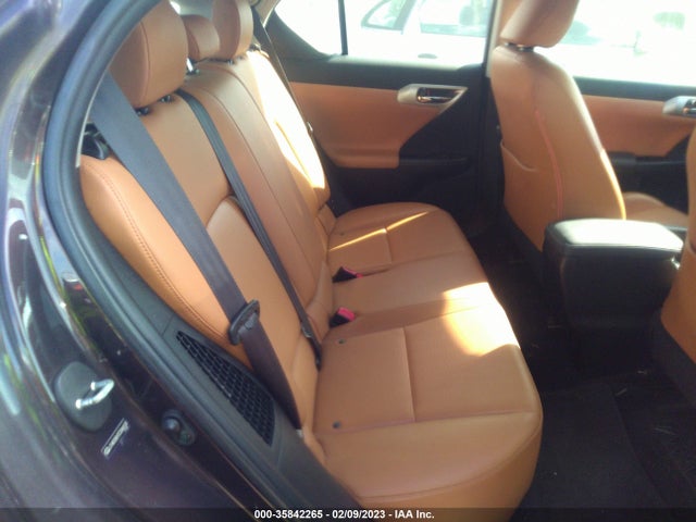Lexus CT 200H 2012 JTHKD5BH7C2066534 Image 8