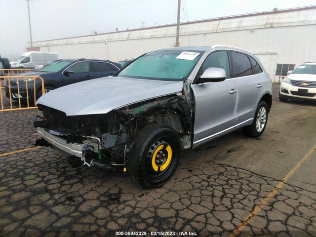 WA1LFAFP2FA061899 Audi Q5 Premium Plus
