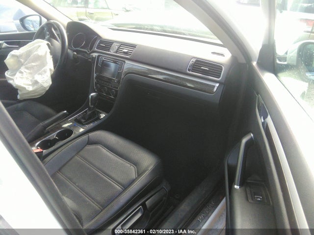 1VWBT7A30GC002788 Volkswagen Passat 1.8t Se W/technology