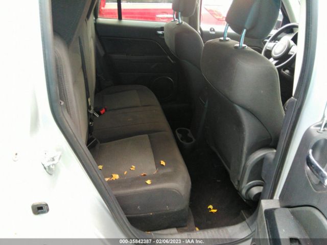 1C4NJRAB0CD569838 Jeep Patriot North