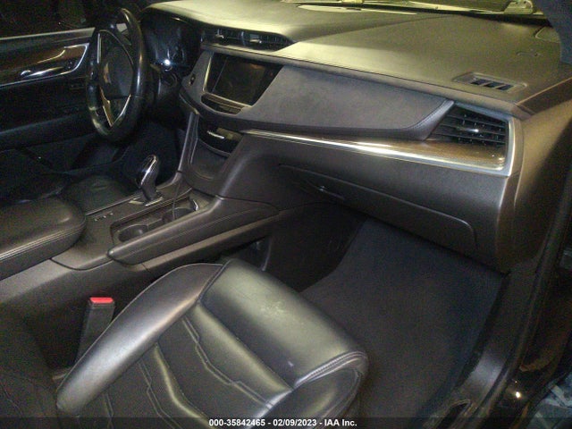 2017 Cadillac XT5, VIN: 1GYKNFRS7HZ118730