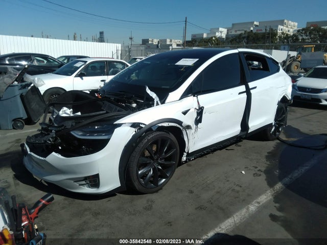 Tesla MODEL X 2019 5YJXCAE23KF162473 Image 2