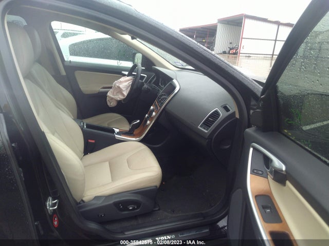2017 Volvo XC60, VIN: YV440MDU4H2120869