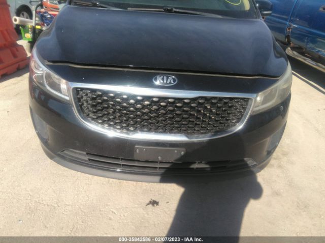 KNDMB5C12G6146453 KIA SEDONA LX