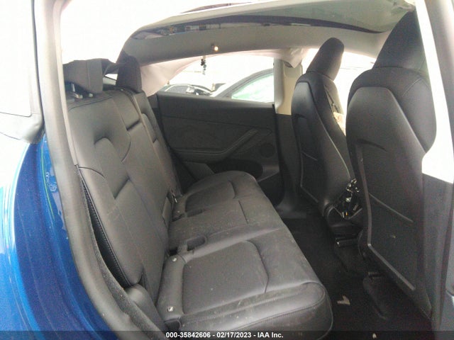 Tesla Model Y Long Range 2023 7SAYGDEE2PA034477 Image 8