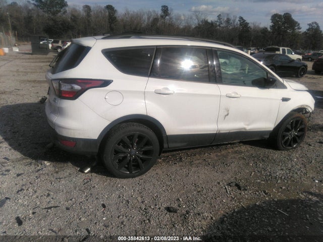 2017 FORD ESCAPE SE VIN: 1FMCU9GD3HUD56005